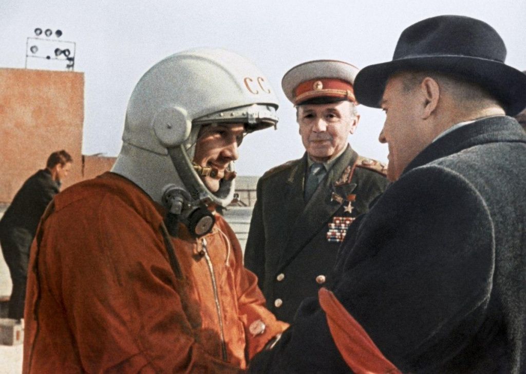 D37ZNNeUIAA7a3-.jpg